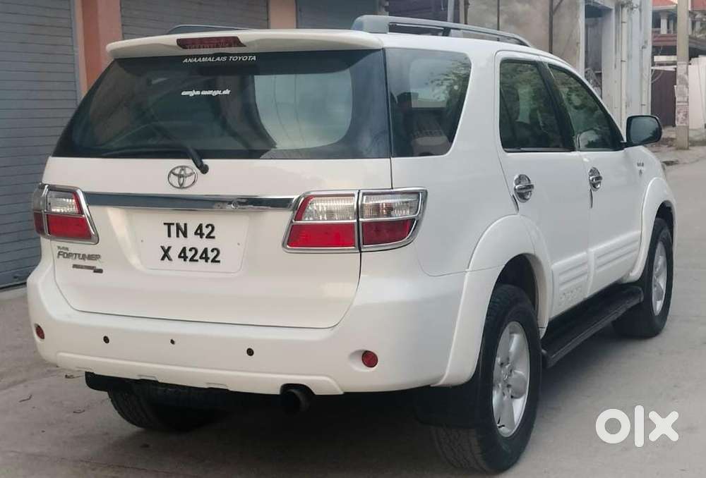 Toyota Fortuner 4x4 At, 2010, Diesel