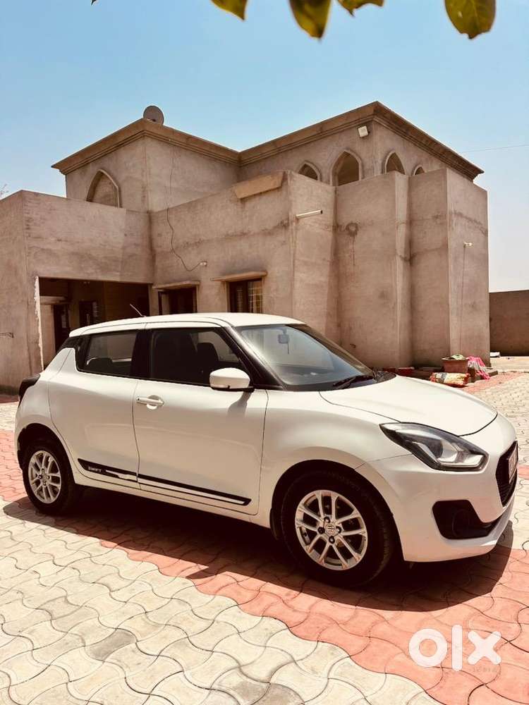 Maruti Suzuki Swift 2018 Petrol Automatic Well Maintained