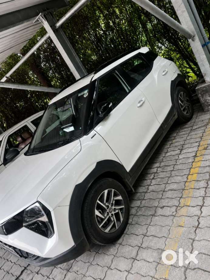 Mahindra Xuv 3xo Ax5 Pm At, 2025, Petrol