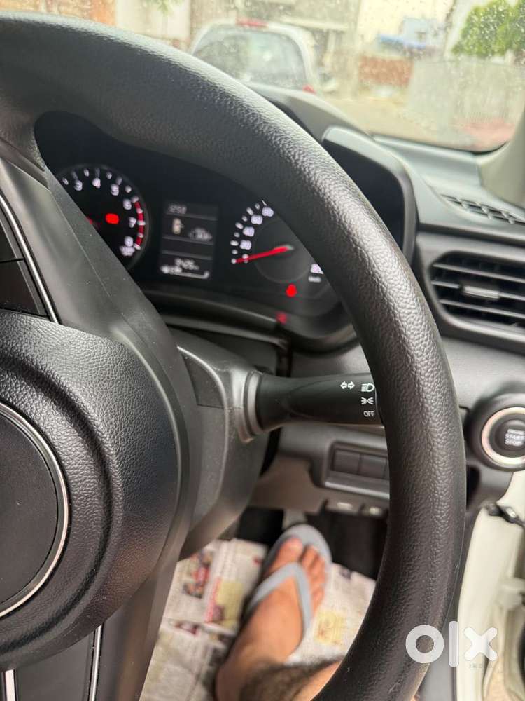 Maruti Suzuki Swift Vxi Optional, 2024, Petrol