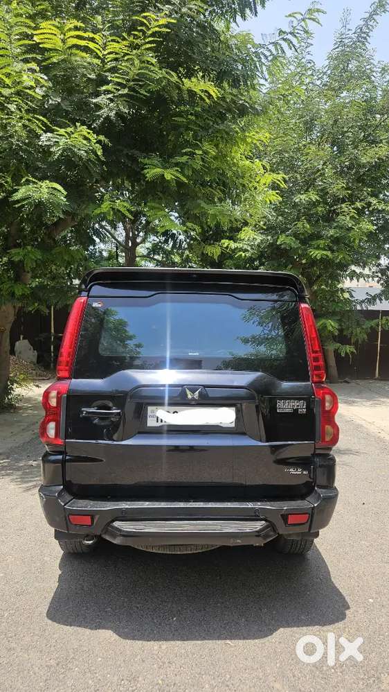 Mahindra Scorpio Classic 2023