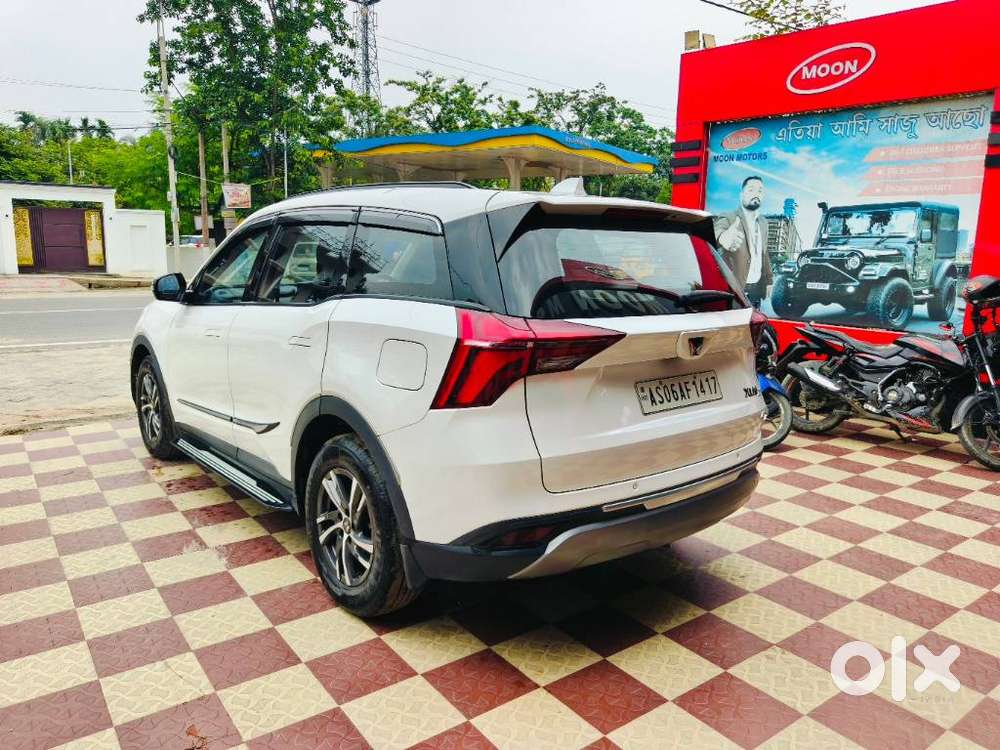 Mahindra Xuv700 2.0 Ax 5 Petrol Mt 7 Str, 2021, Petrol