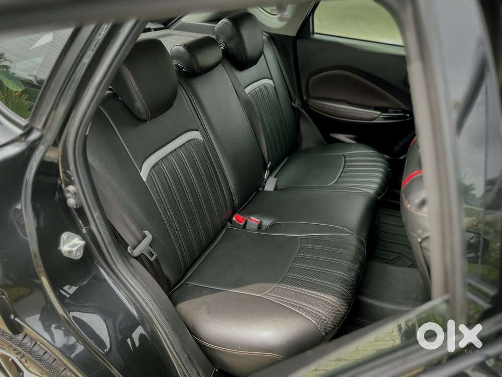 Maruti Suzuki Fronx Alpha 1.0l Turbo 6 At, 2023, Petrol