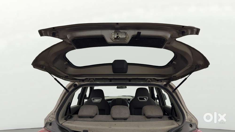 Mahindra Kuv 100 Mfalcon G80 K8, 2016, Petrol