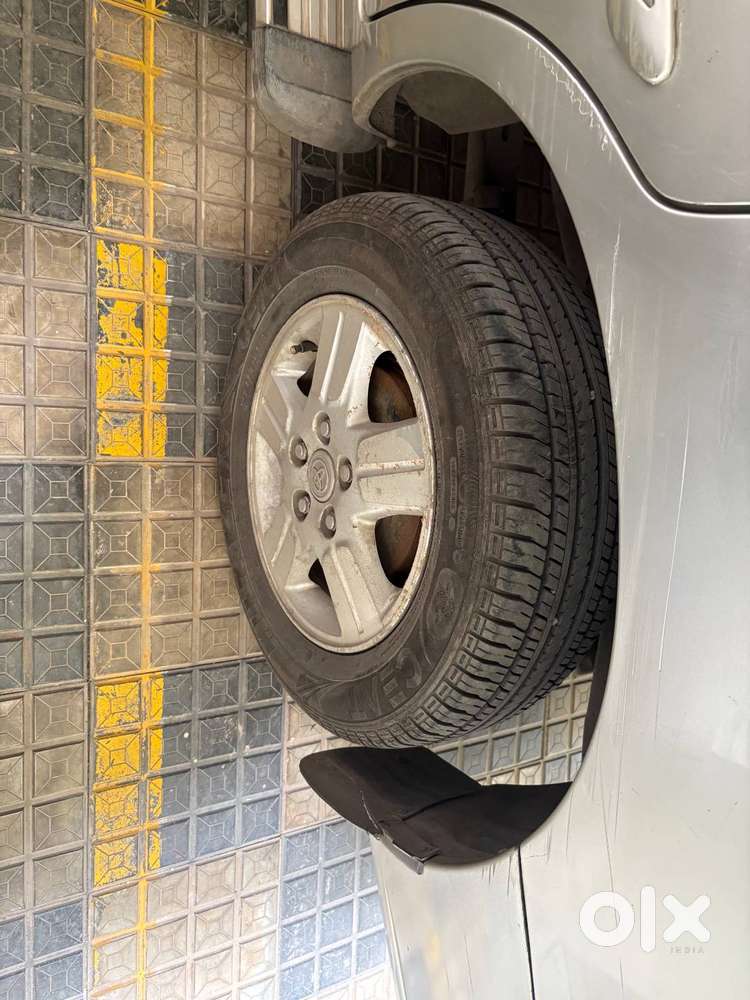 Toyota Innova 2.5v (2007)  Rc Valid May 2028  Showroom Track Record