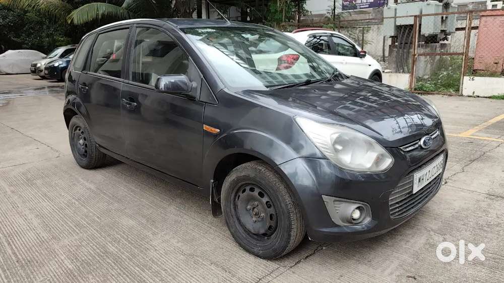 Ford Figo 1.2 Zxi 2013