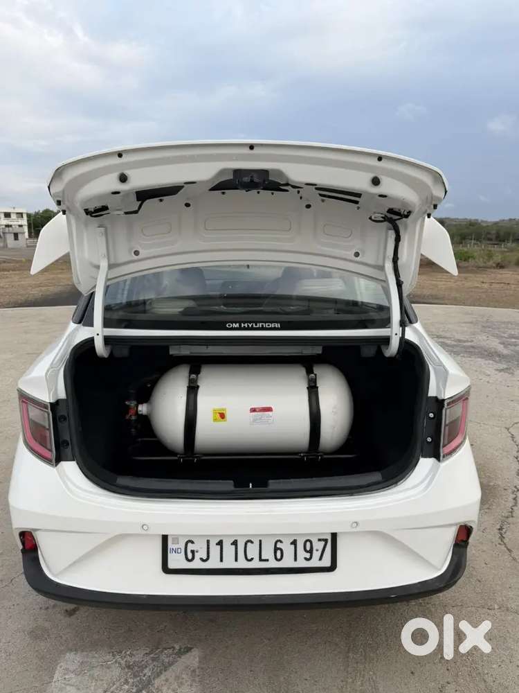 Hyundai Aura 2024 Cng & Hybrids 32000 Km Driven