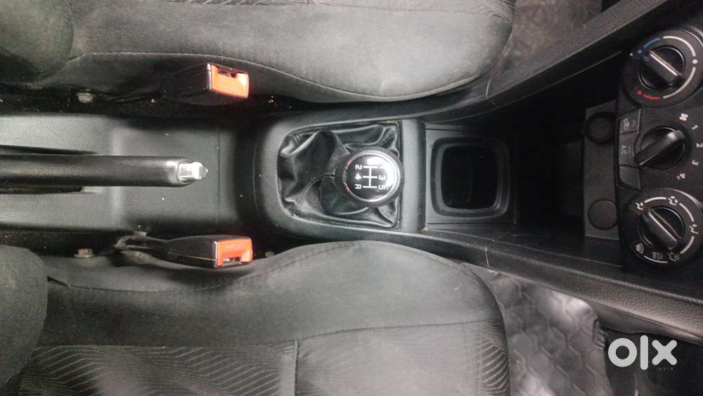 Maruti Suzuki Swift 2011-2014 Vxi, 2013, Petrol