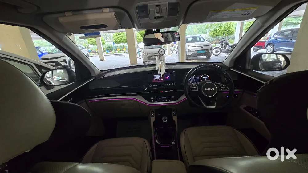 Kia Carens Luxury Plus Diesel Imt - Top End