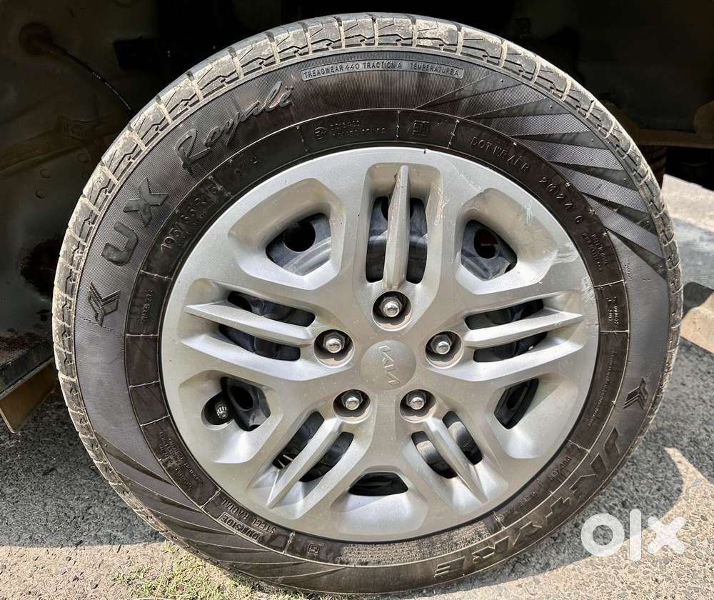 Kia Carens G 1.5 6mt Premium (o) 7-seater, 2024, Petrol