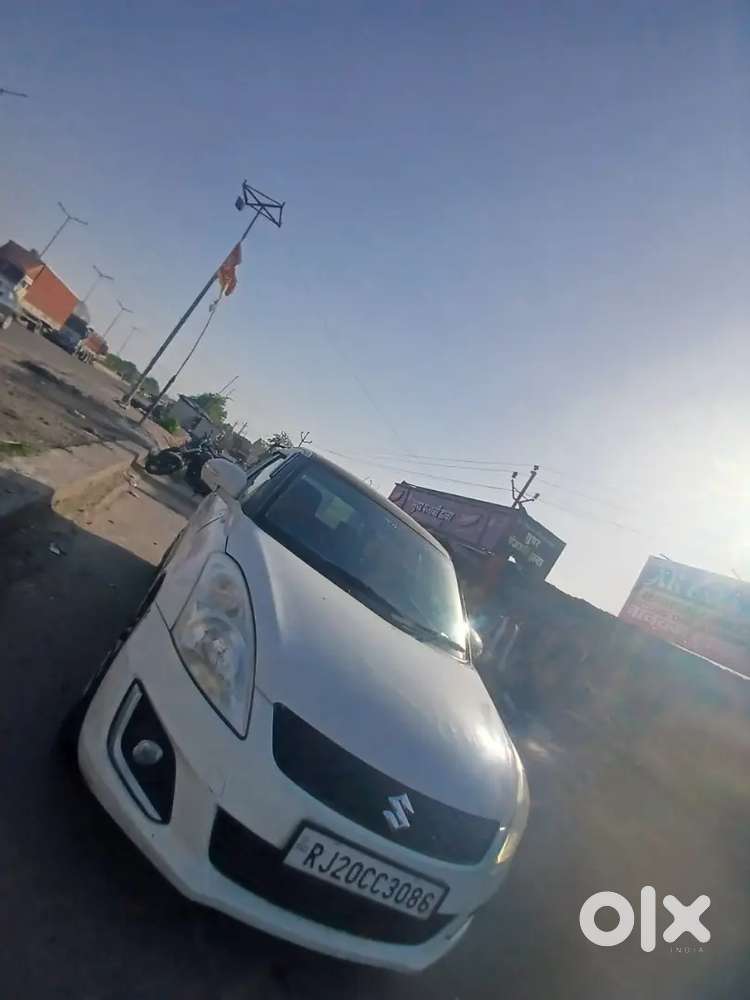 Maruti Suzuki Swift Dlx 2012