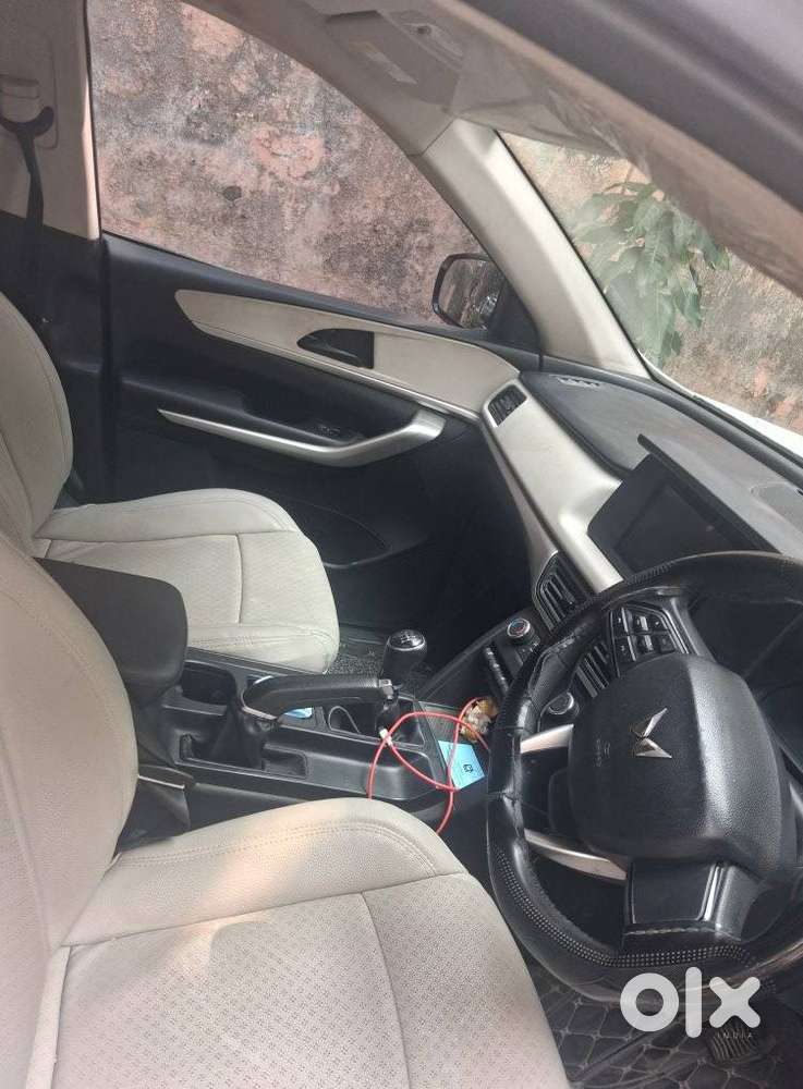 Mahindra Xuv700 Mx Diesel Mt 5 Str (e), 2023, Diesel