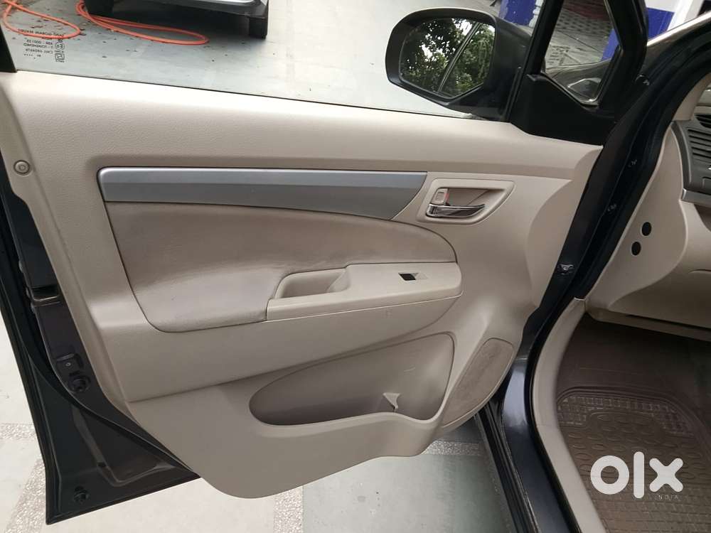 Maruti Suzuki Ertiga 1.4 Vxi Cng Anniversary Edition, 2017, Cng & Hy..