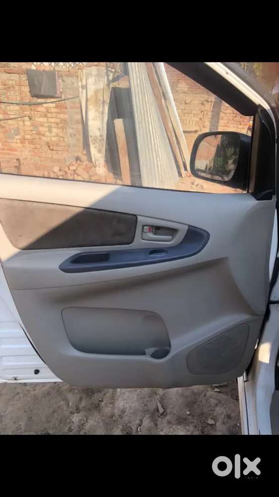 Toyota Innova Diesel 2012