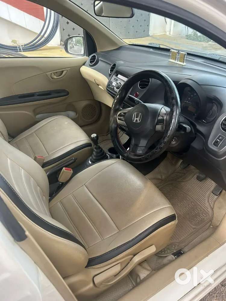 Honda Brio 2016
