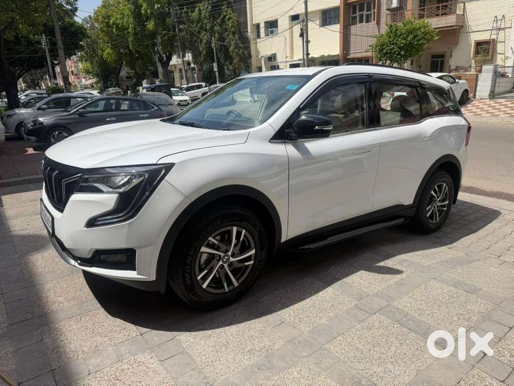 2022 Mahindra Xuv 700 Ax5 Automatic