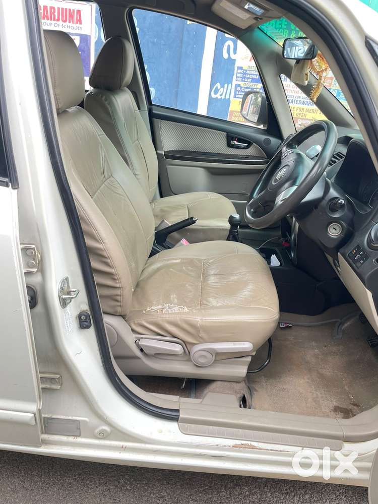Maruti Suzuki Sx4 Vxi Bsiv, 2014