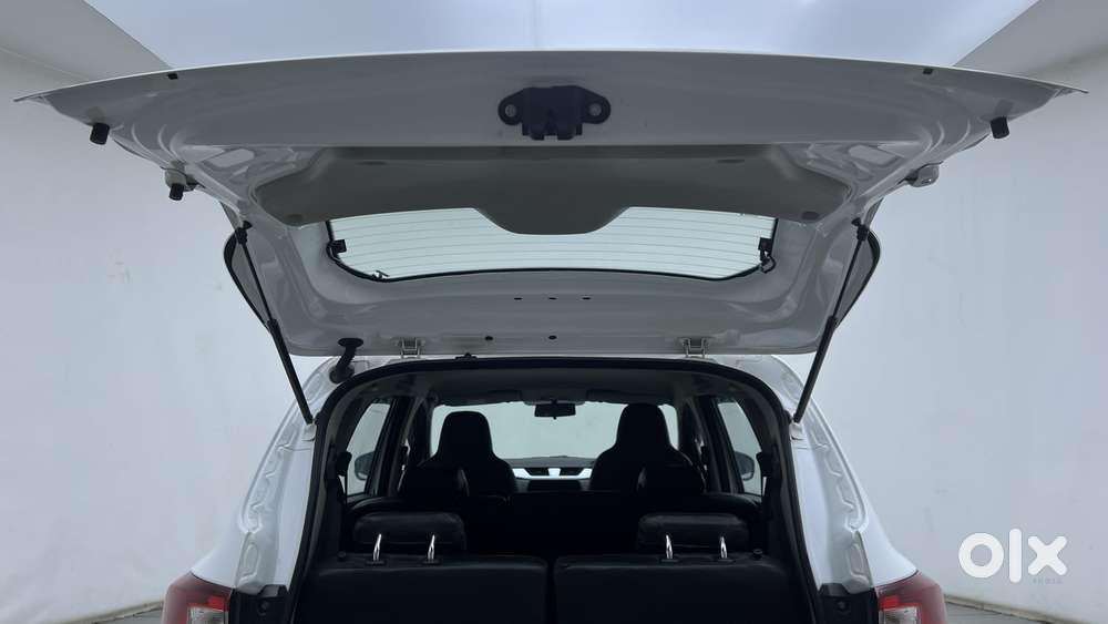 Renault Triber Rxz Easy-r Amt, 2021, Petrol