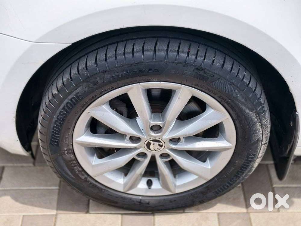 Skoda Octavia Elegance 2.0 Tdi At, 2015, Diesel