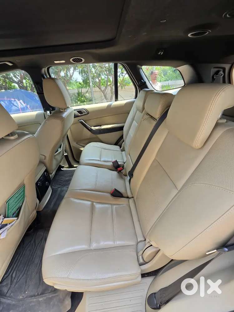 Ford Endeavour 2.2 At Diesel 2019 Showroom Condition Car