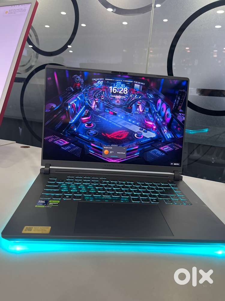RTX 5070 /Asus Rog Strix G16 / ultra 9/32GB /1TB /2 year warranty