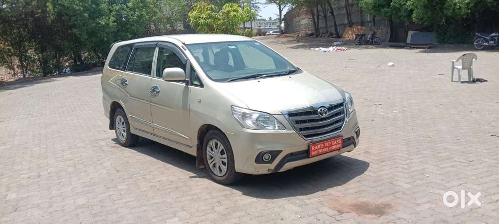 Toyota Innova 2.5 G (diesel) 8 Seater, 2015, Diesel