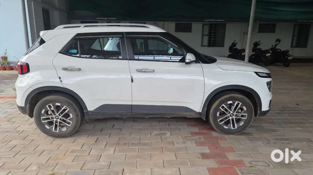 Hyundai Venue Knight 2023 Automatic