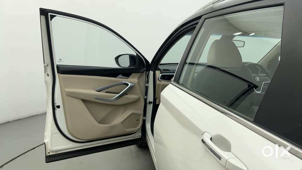 Mg Hector Sharp Pro 1.5 Turbo Mt Dual Tone, 2021