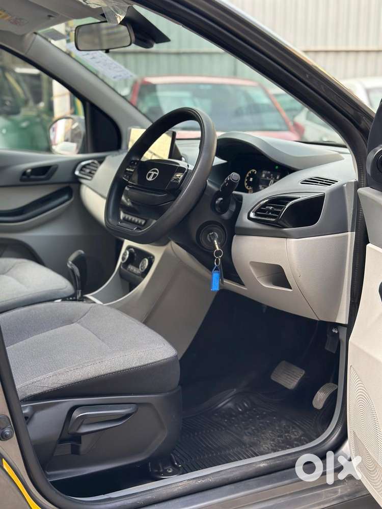 Tata Tiago 1.2 Revotron Xza, 2025, Petrol