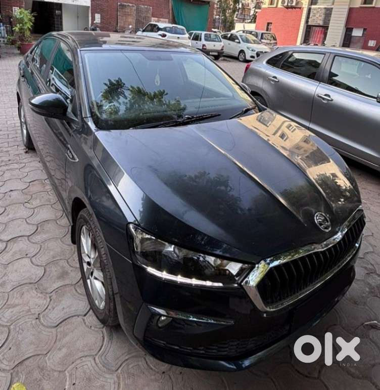 Skoda Slavia Ambition 1.0l Tsi Mt, 2023, Petrol
