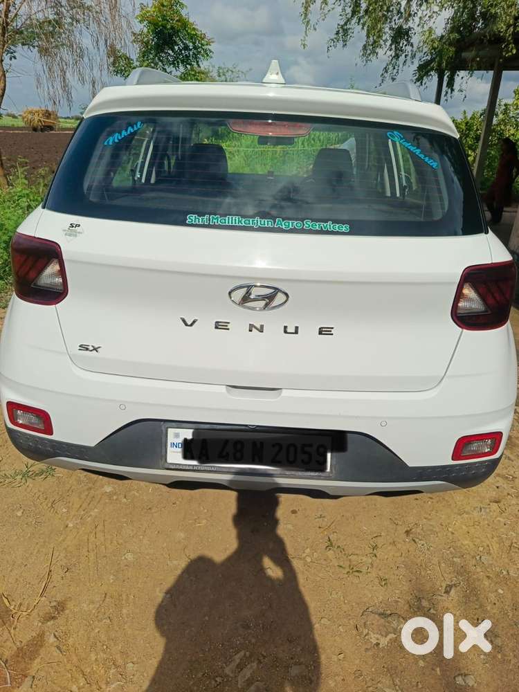 Hyundai Venue 2021 Diesel 57000 Km Driven