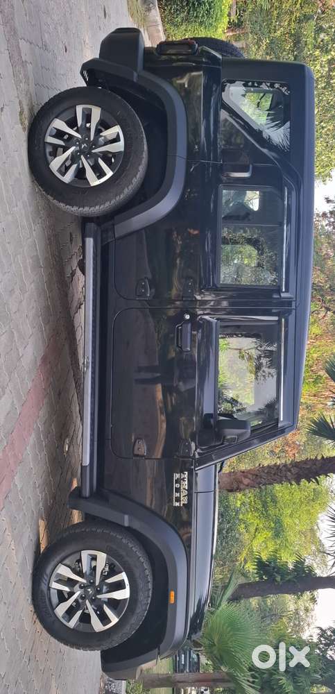 Mahindra Thar Roxx Ax3 L Diesel Mt 2wd, 2025, Diesel