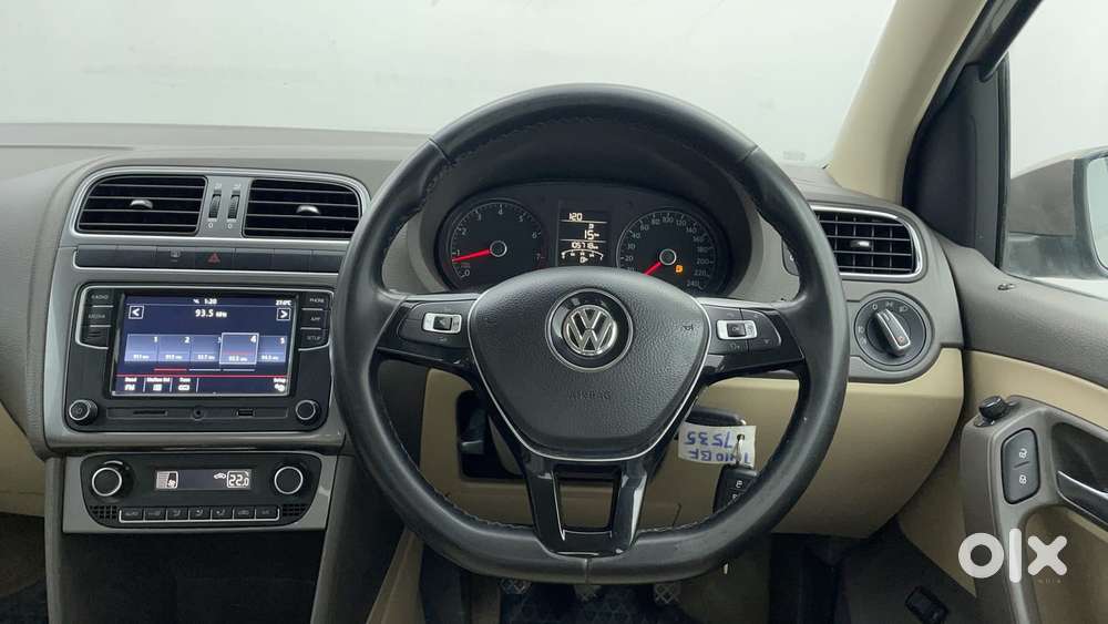 Volkswagen Vento 1.6 Highline, 2019, Petrol