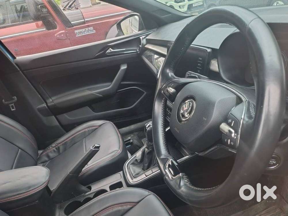 Skoda Slavia 1.0 Tsi Style, 2022, Petrol