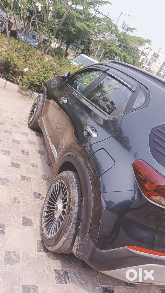 Kia Sonet Petrol 2023