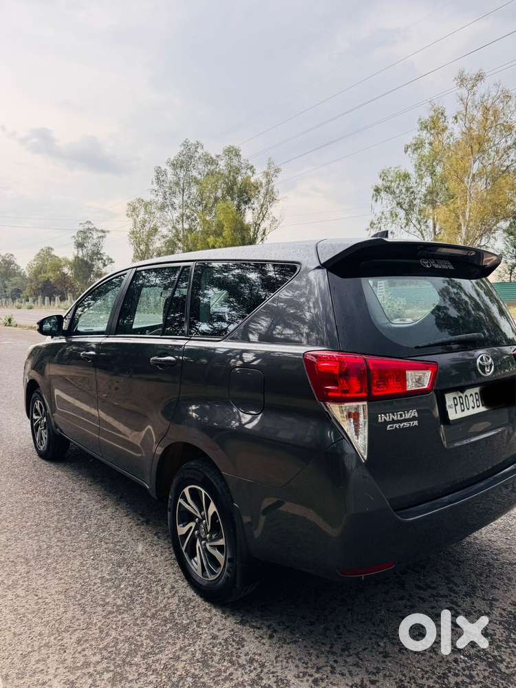 Toyota Innova Crysta [2020-ongoing] 2.4 Gx At 7 Str, 2021, Diesel