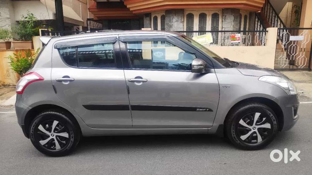 Maruti Suzuki Swift VXI, 2015, Petrol