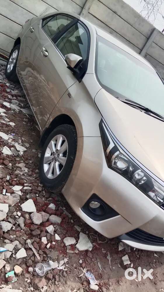 Toyota Corolla Altis 2016