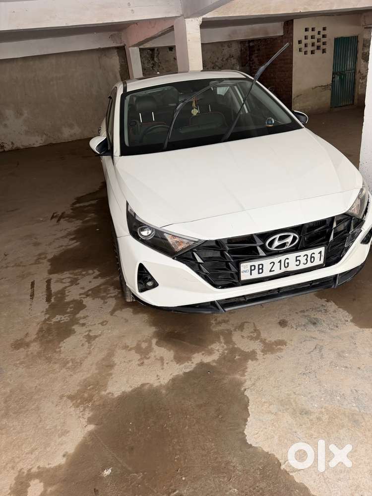 Hyundai New I20 2022 Diesel Well Maintained With Sunroof