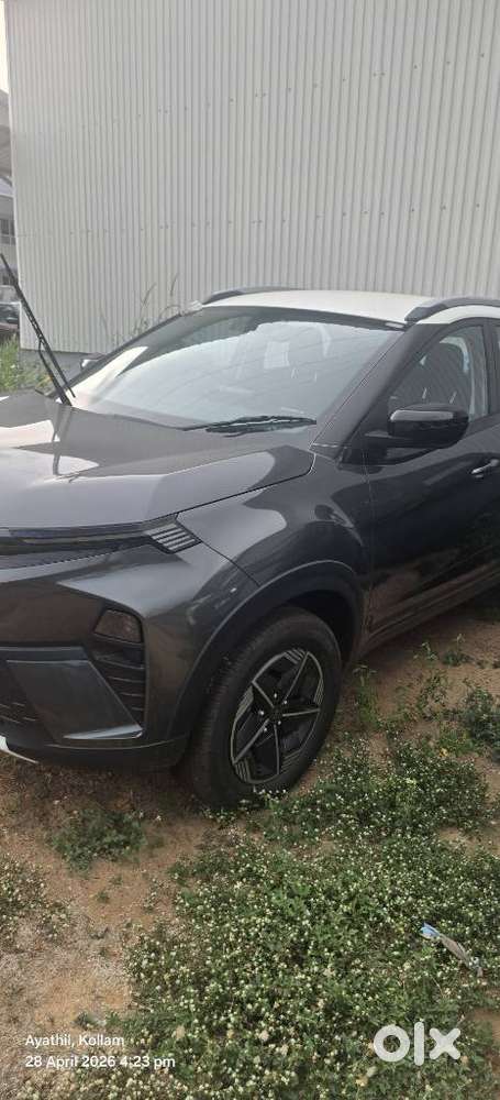 Tata Nexon Creative Plus 1.2 Revotron Petrol 7dca, 2024, Petrol