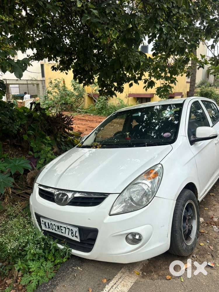 Hyundai I20 Asta Petrol 2010