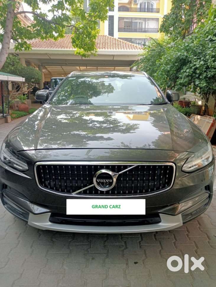 Volvo V90 Cross Country D5 Inscription, 2018, Diesel