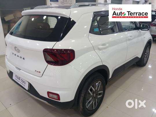 Hyundai Venue 1.0 Sx Turbo Imt, 2021, Petrol