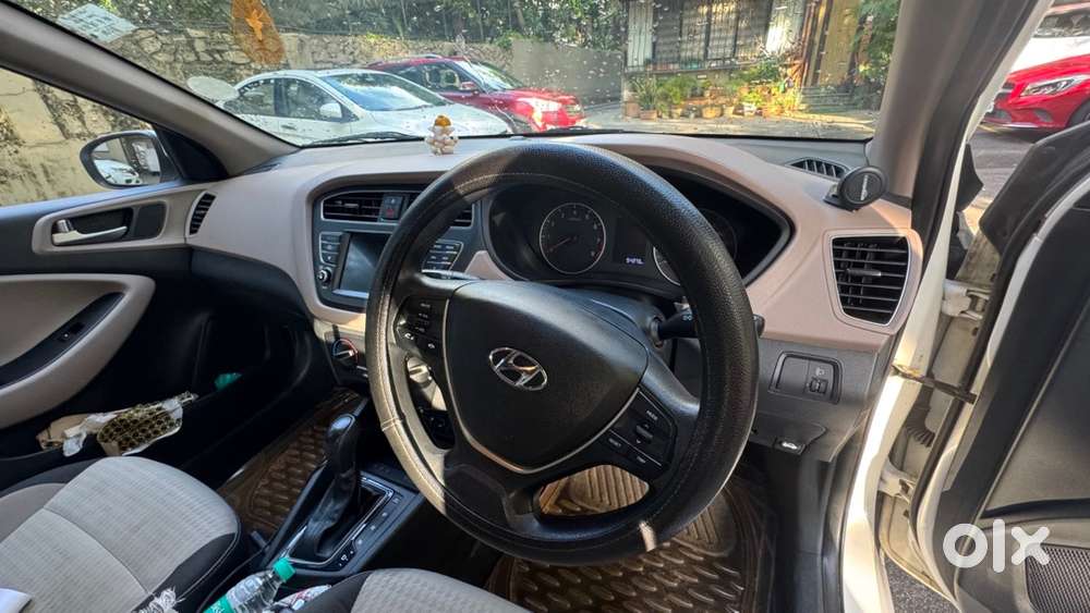 2019 Hyundai Elite Petrol Cvt White 1st Owner