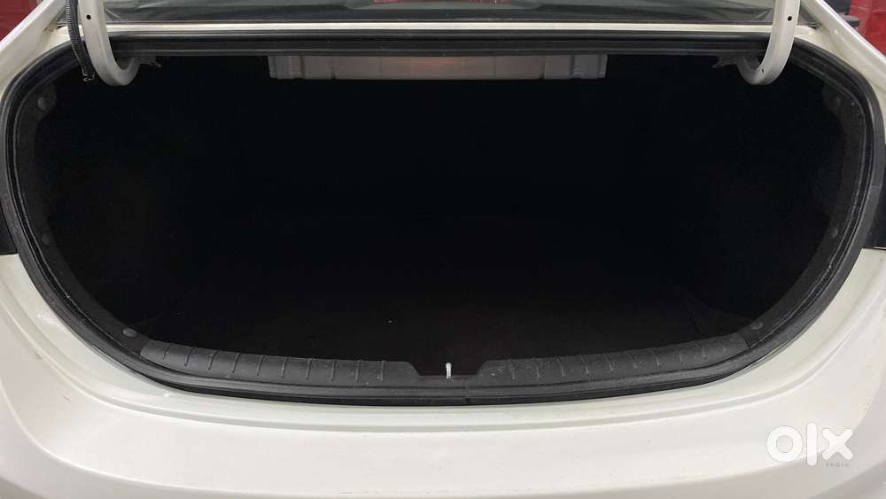 Hyundai Verna 1.6 Vtvt Sx, 2019, Petrol
