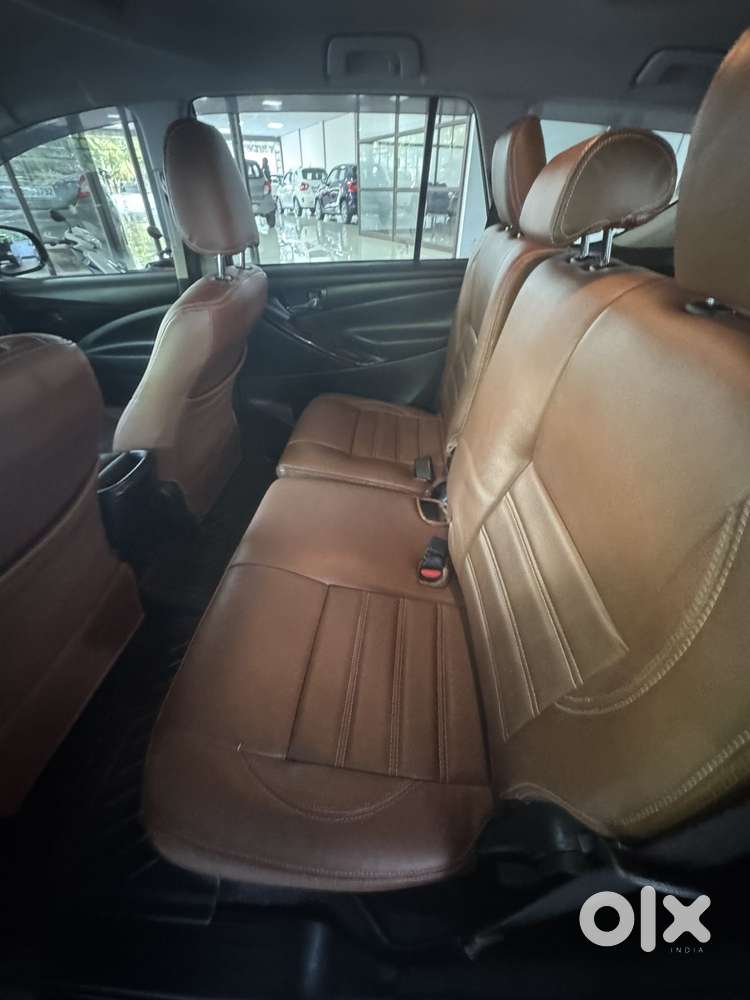 Toyota Innova Crysta 2.8 Gx At 8s, 2016, Diesel