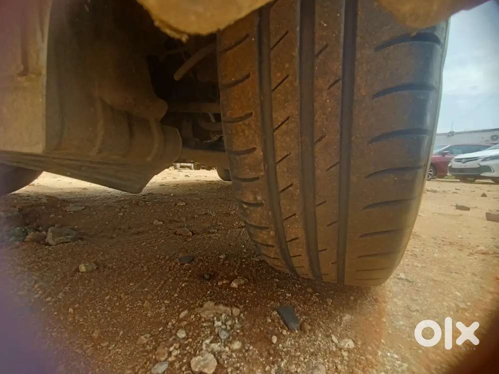 Very Good Condition Rc Book Current Tyre New Tyre S Red Taxi Attachmen