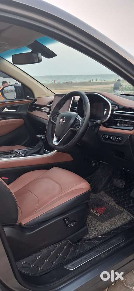 Mg Hector Plus Sharp Pro 1.5 Turbo Petrol Cvt 6 Str, 2023, Petrol