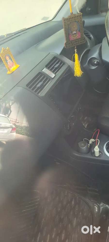 Maruti Suzuki Swift 2006 Petrol 148000 Km Driven