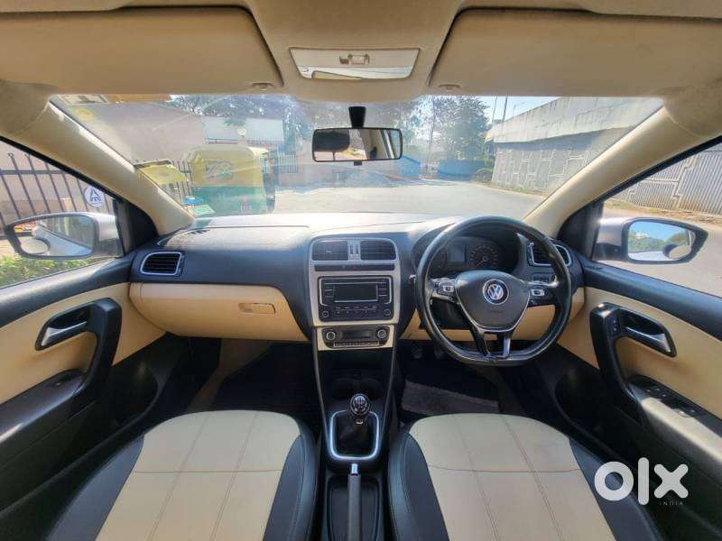 Volkswagen Polo Highline 1.6l Petrol, 2015, Petrol